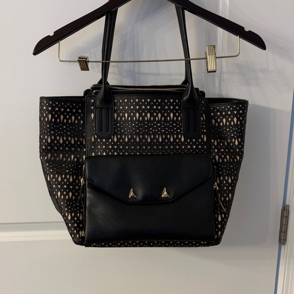 Stella & Dot Black Laser-Cut Tote with Beige Underlay